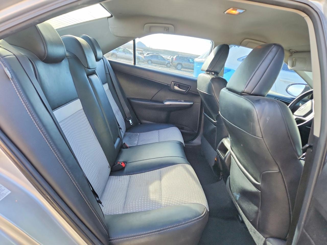 2012 TOYOTA CAMRY SE photo 28