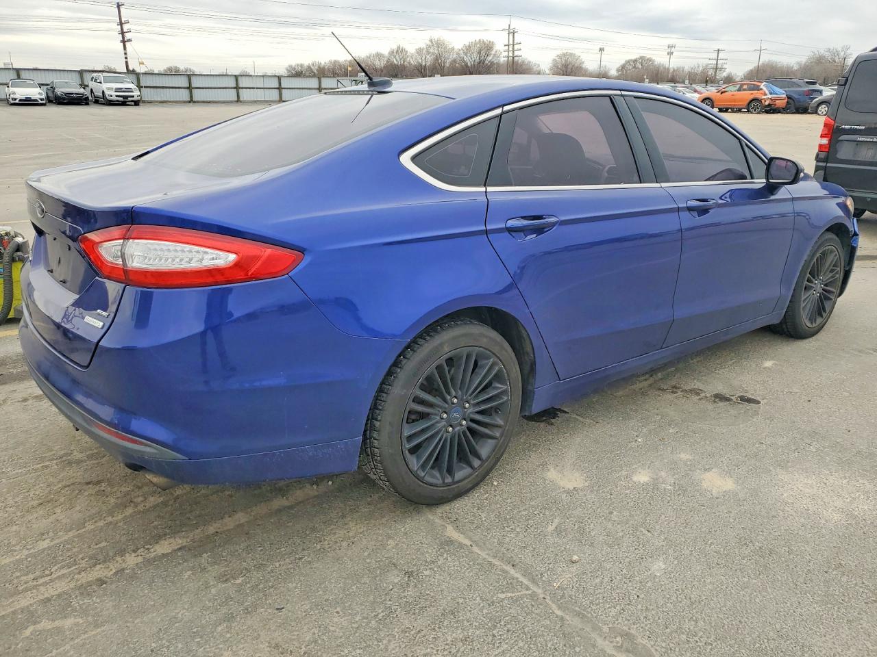2014 FORD FUSION SE photo 5