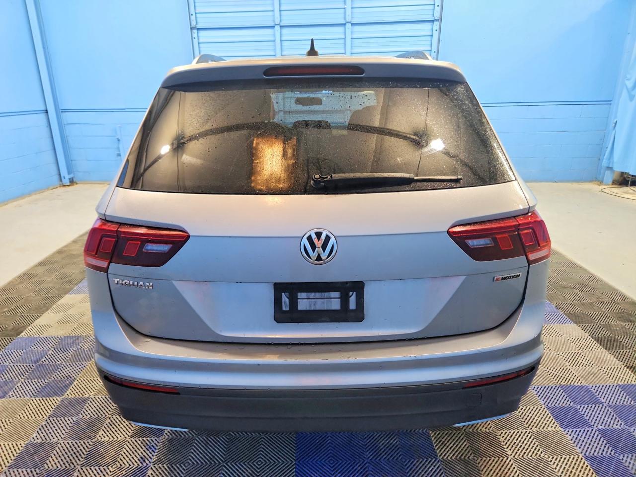 2020 VOLKSWAGEN TIGUAN S photo 6