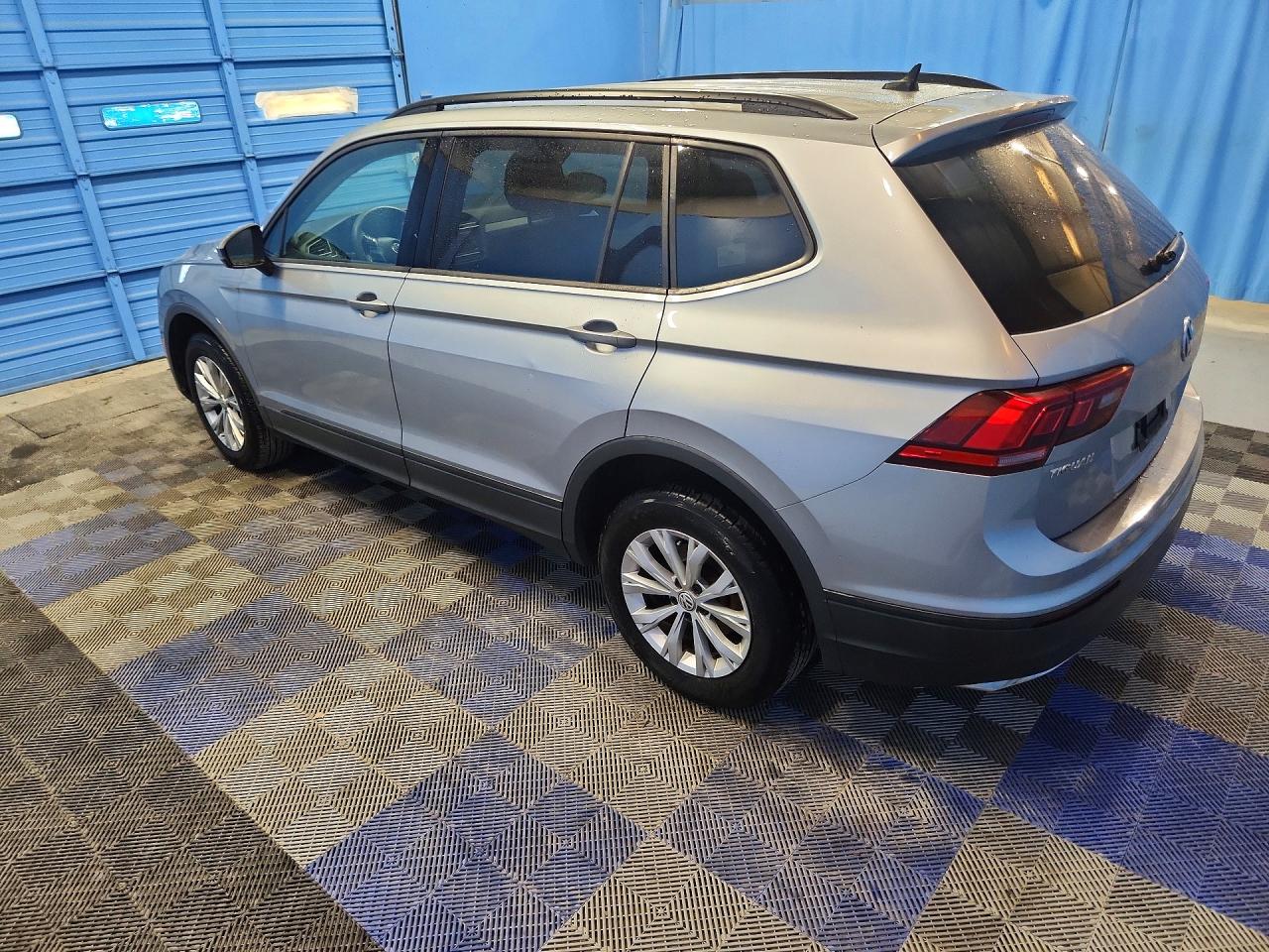 2020 VOLKSWAGEN TIGUAN S photo 2