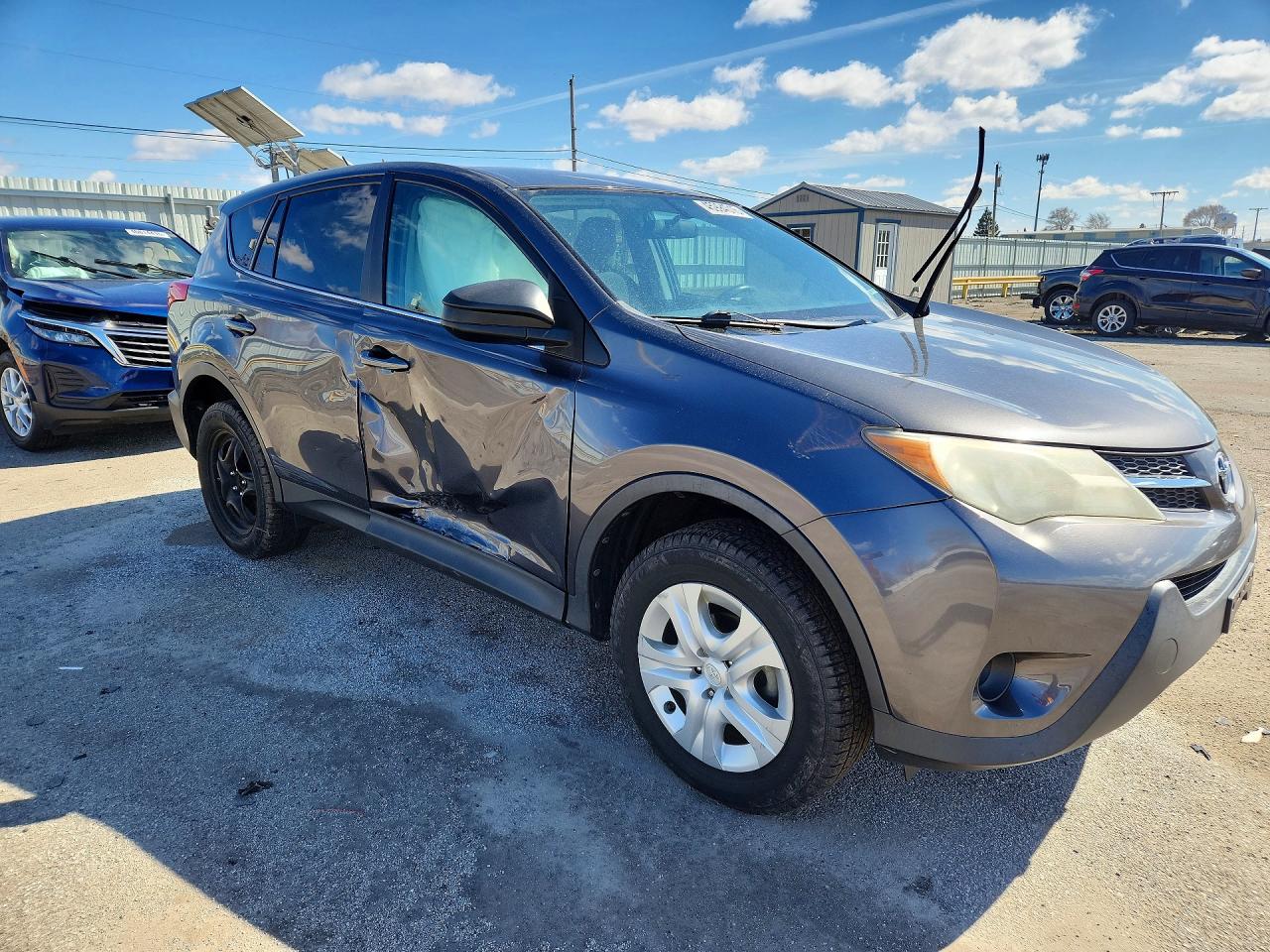 2015 TOYOTA RAV4 LE photo 4