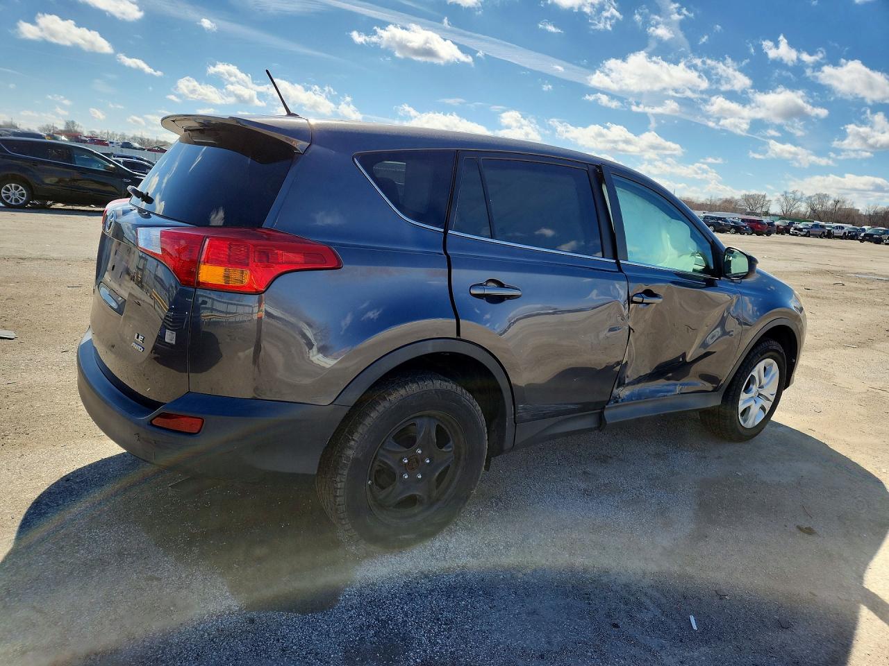 2015 TOYOTA RAV4 LE photo 3