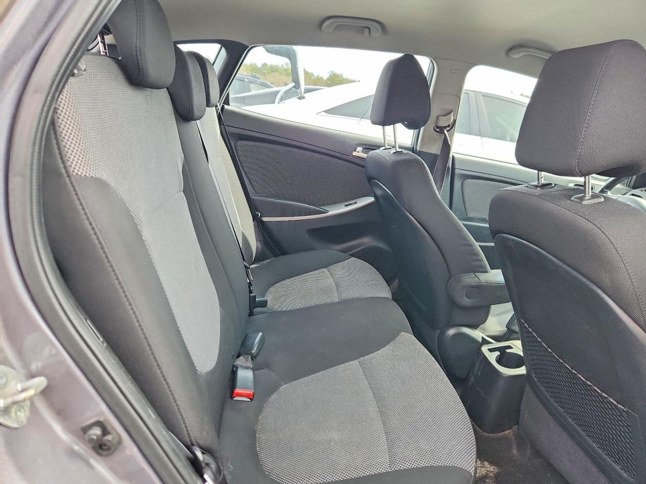 2014 HYUNDAI ACCENT GS photo 10