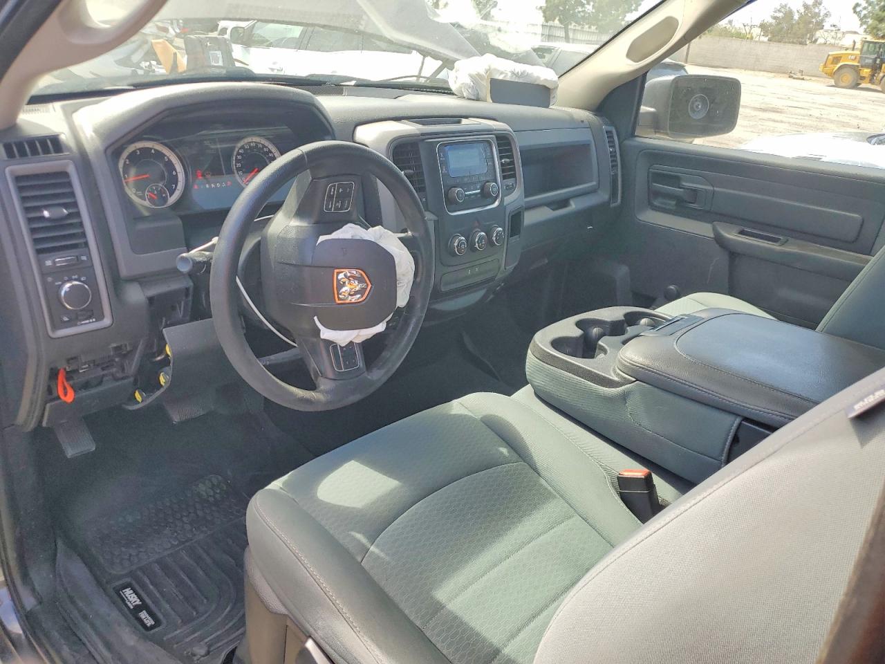 2017 RAM 1500 ST photo 8