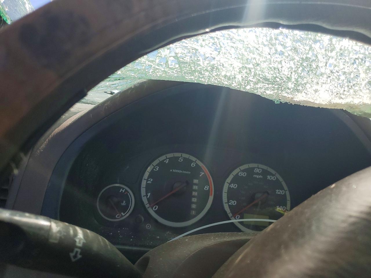 2004 HONDA CR-V LX photo 9