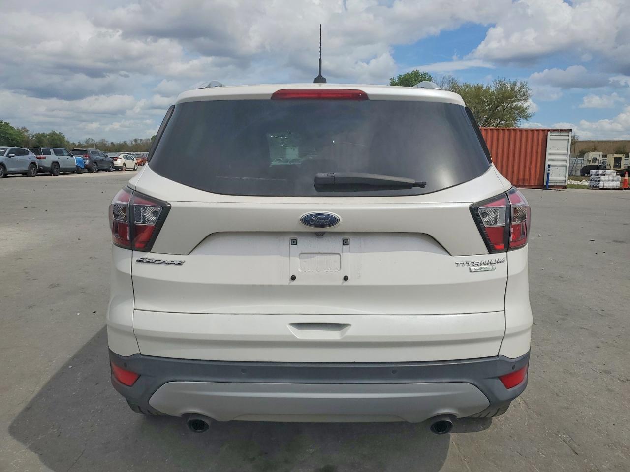 2017 FORD ESCAPE TITANIUM photo 11