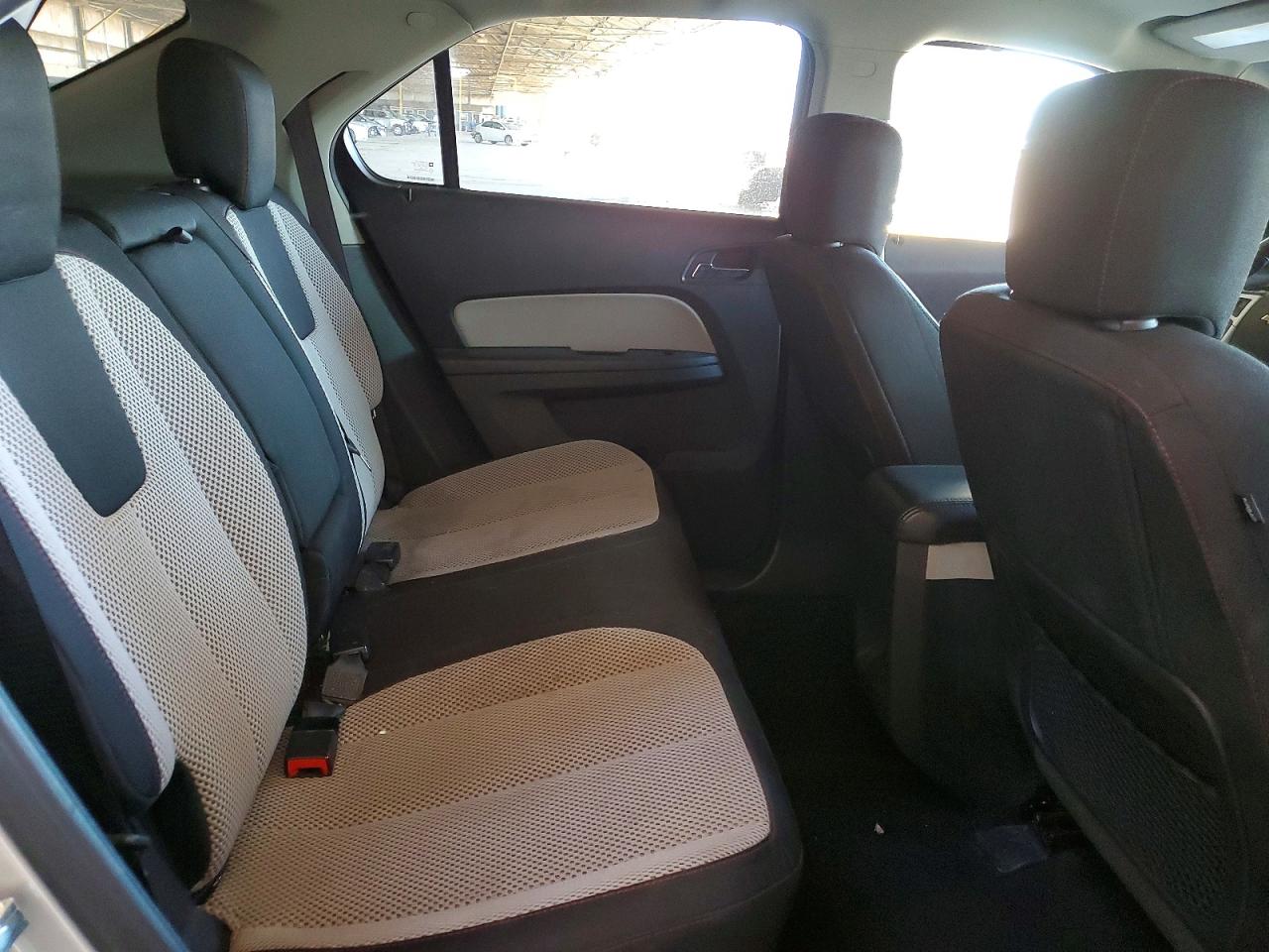 2017 CHEVROLET EQUINOX LT photo 19