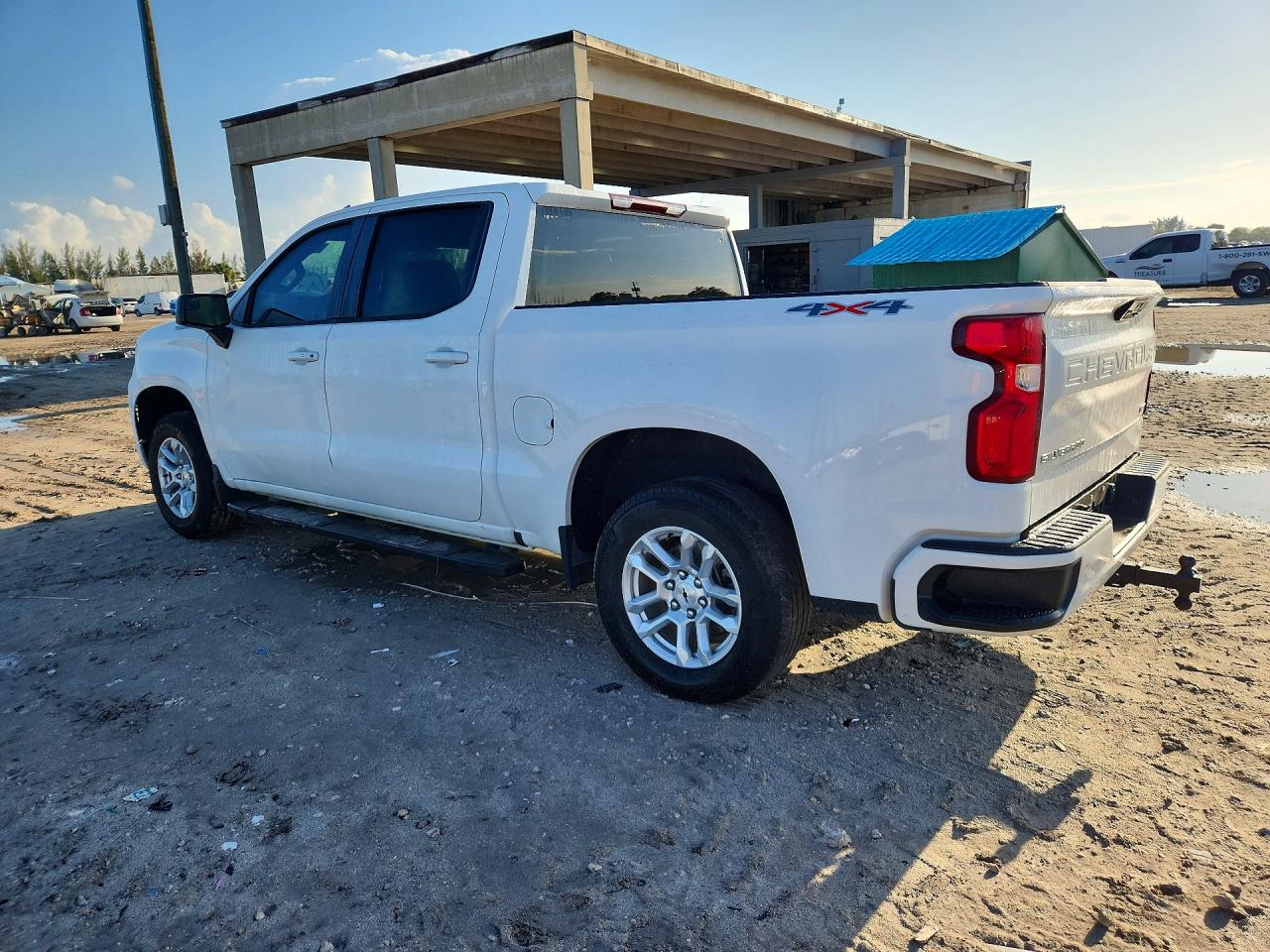 2024 CHEVROLET SILVERADO K1500 RST photo 3