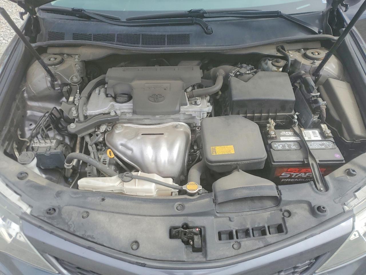 2014 TOYOTA CAMRY SE photo 11