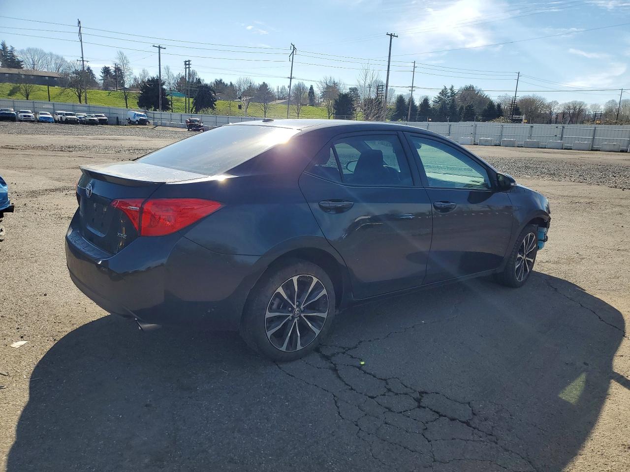 2017 TOYOTA COROLLA XSE photo 5