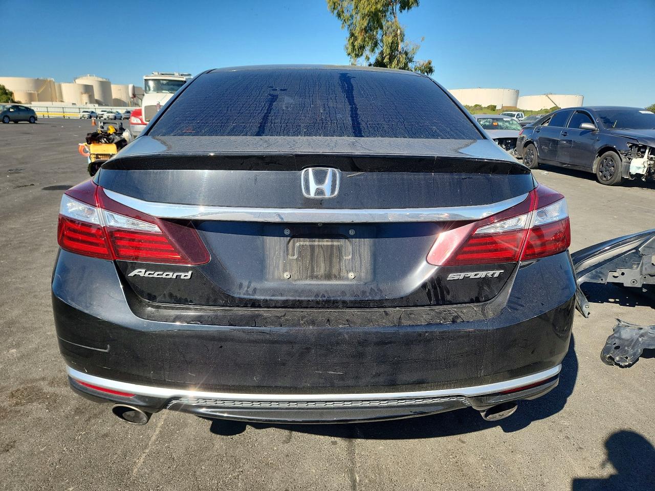 2017 HONDA ACCORD SPORT photo 6