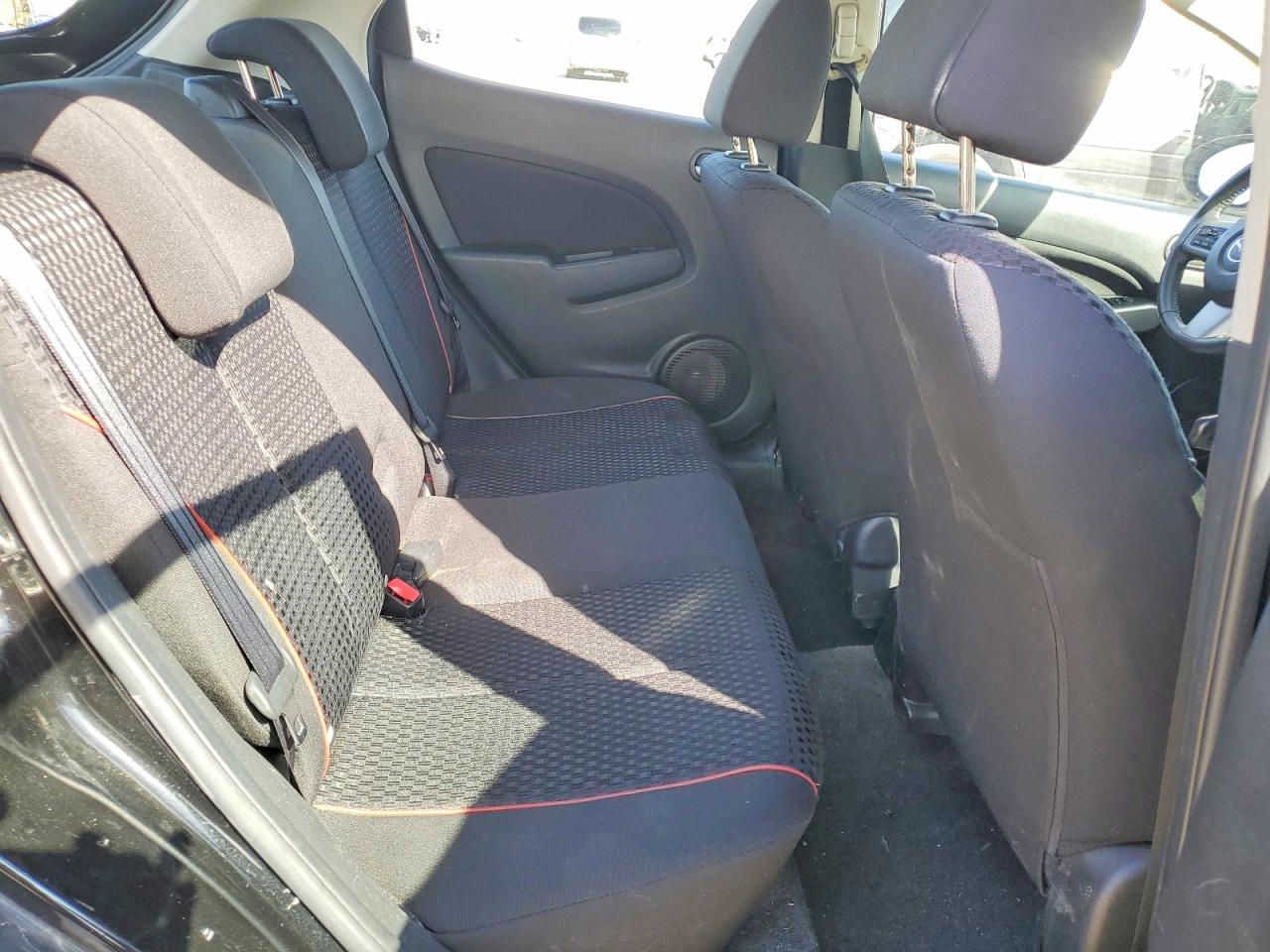 2011 MAZDA MAZDA2 photo 37