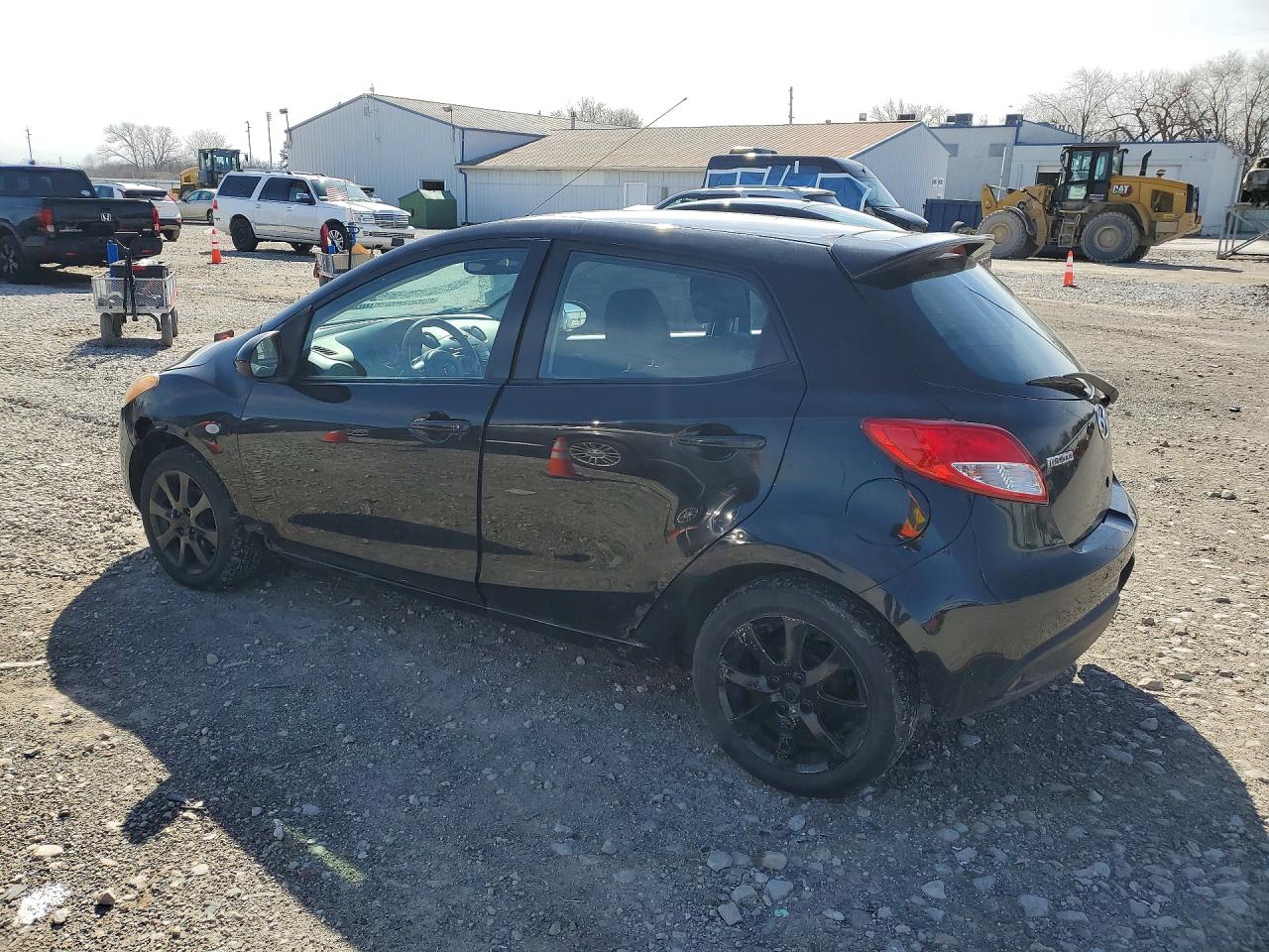 2011 MAZDA MAZDA2 photo 5