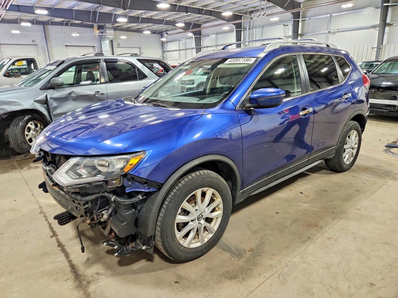 2017 NISSAN ROGUE