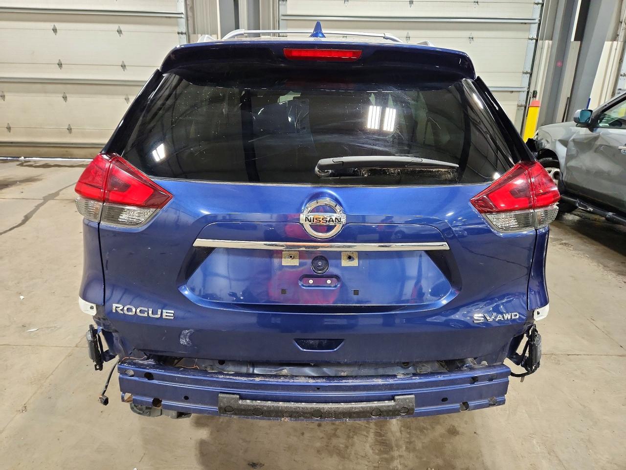 2017 NISSAN ROGUE SV photo 6