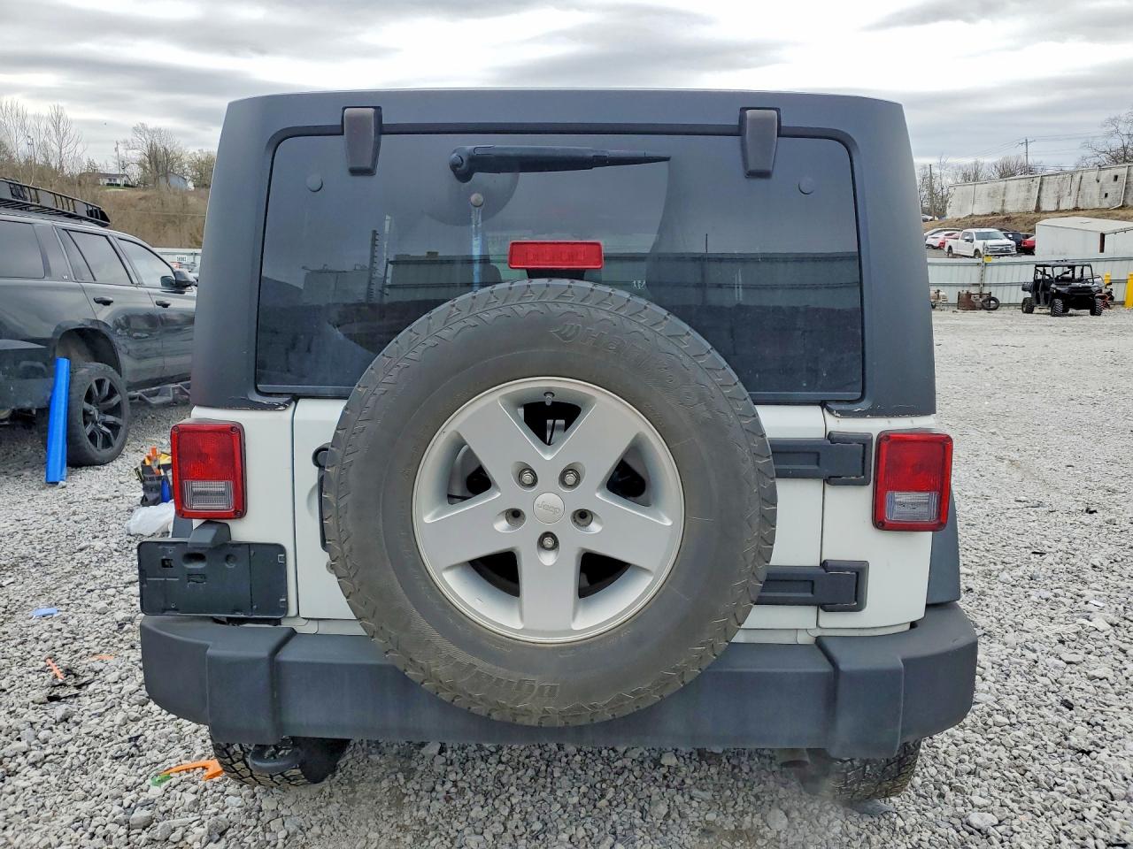 2015 JEEP WRANGLER UNLIMITED SPORT photo 6
