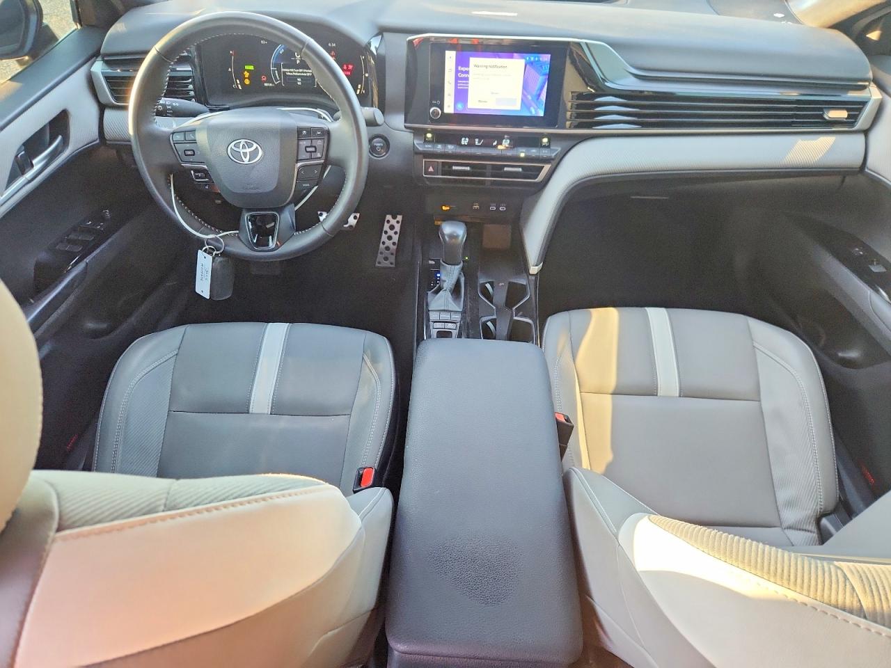 2025 TOYOTA CAMRY SE photo 22