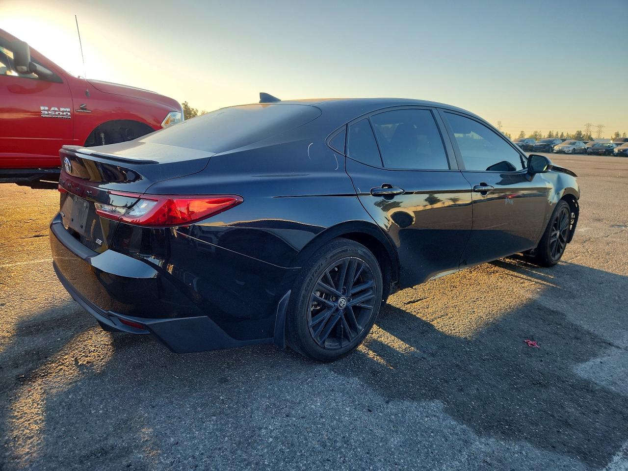 2025 TOYOTA CAMRY SE photo 7