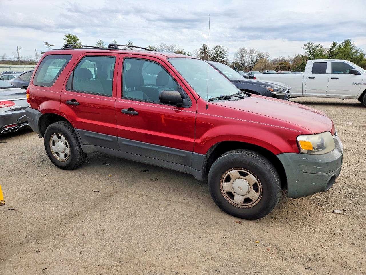 2005 FORD ESCAPE XLS photo 10