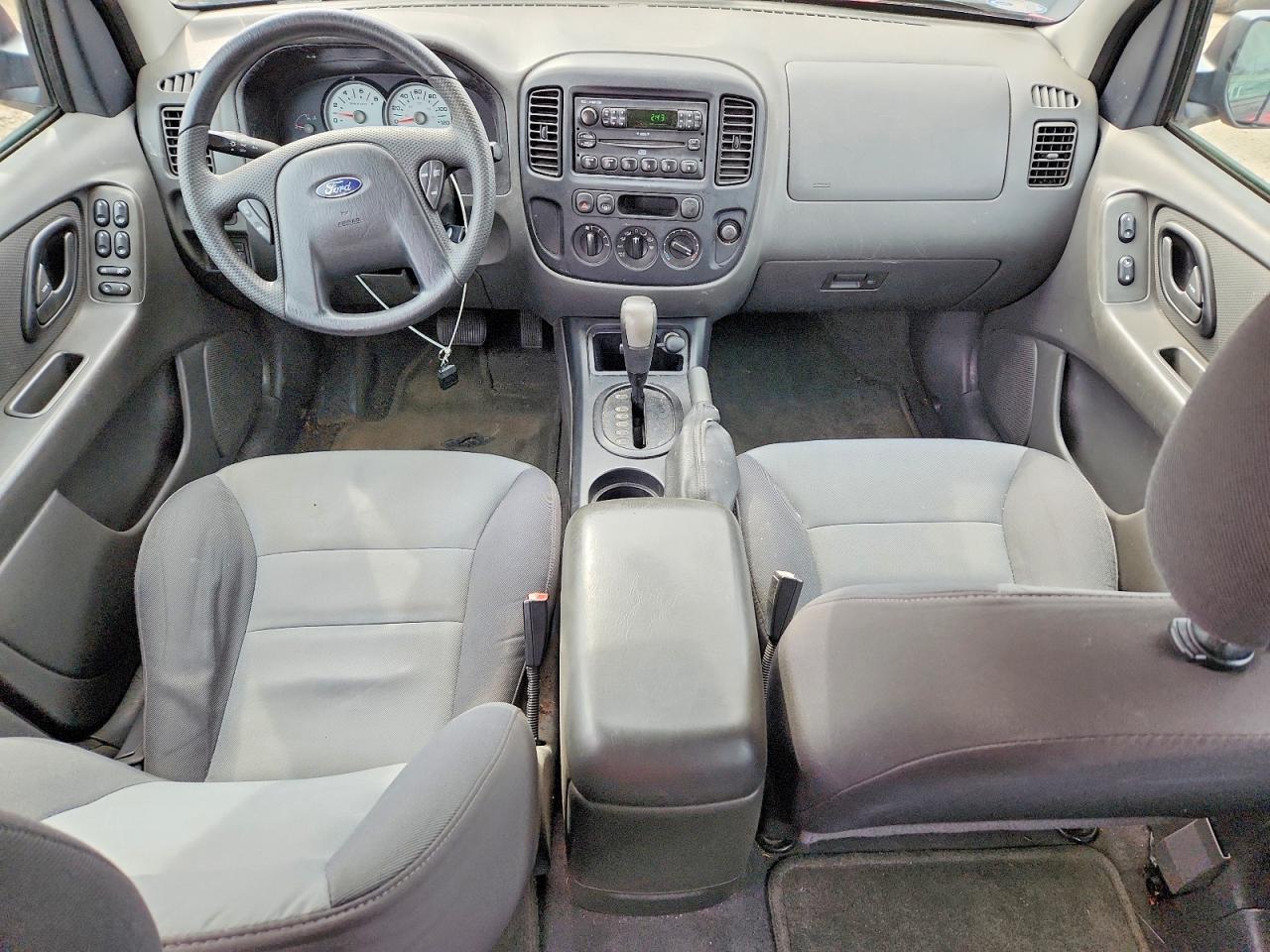 2005 FORD ESCAPE XLS photo 22