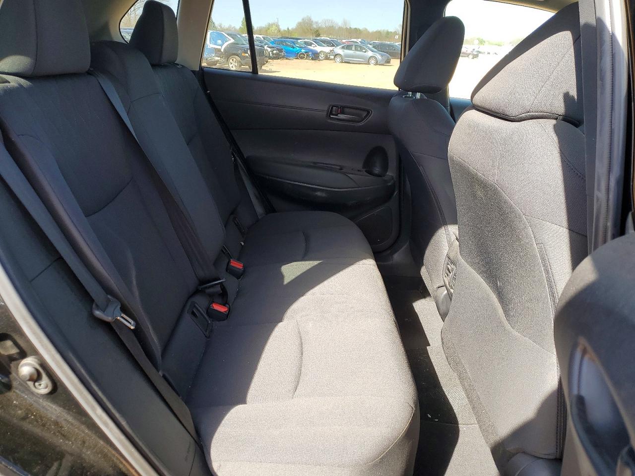 2024 TOYOTA COROLLA CROSS LE photo 31