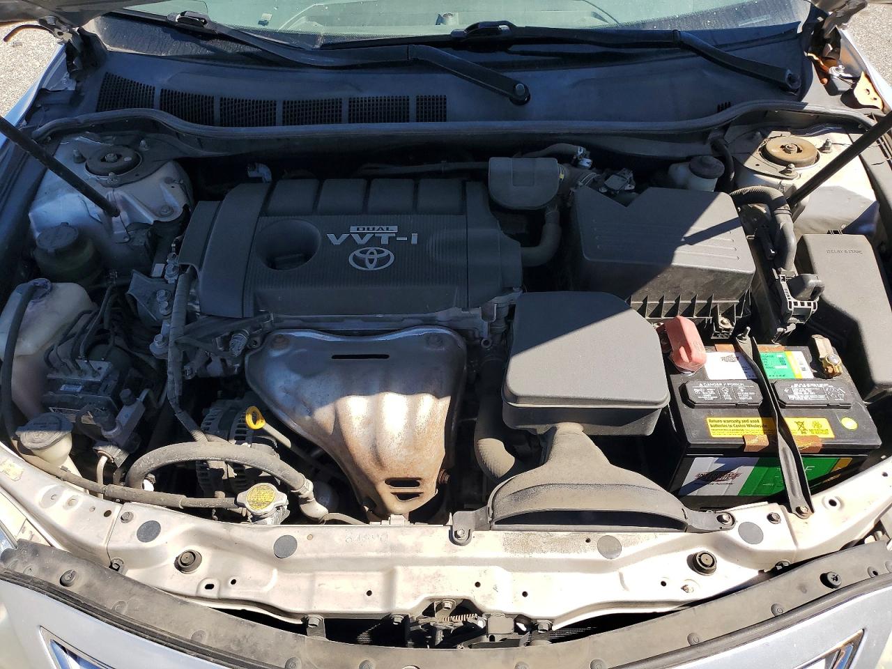 2010 TOYOTA CAMRY LE photo 21