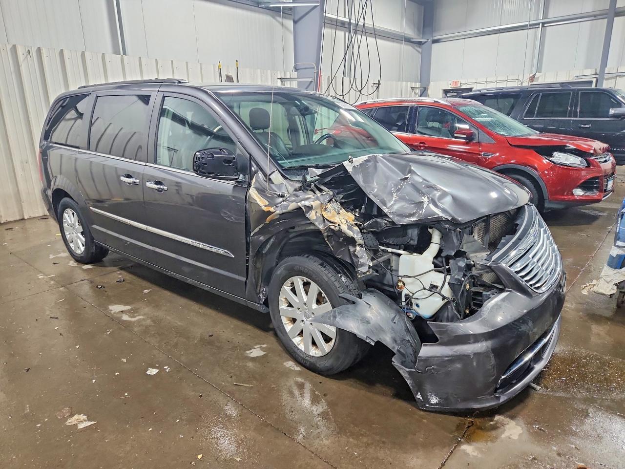 2015 CHRYSLER TOWN & COUNTRY TOURING photo 7