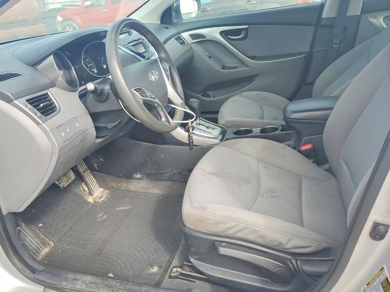 2012 HYUNDAI ELANTRA GLS photo 7