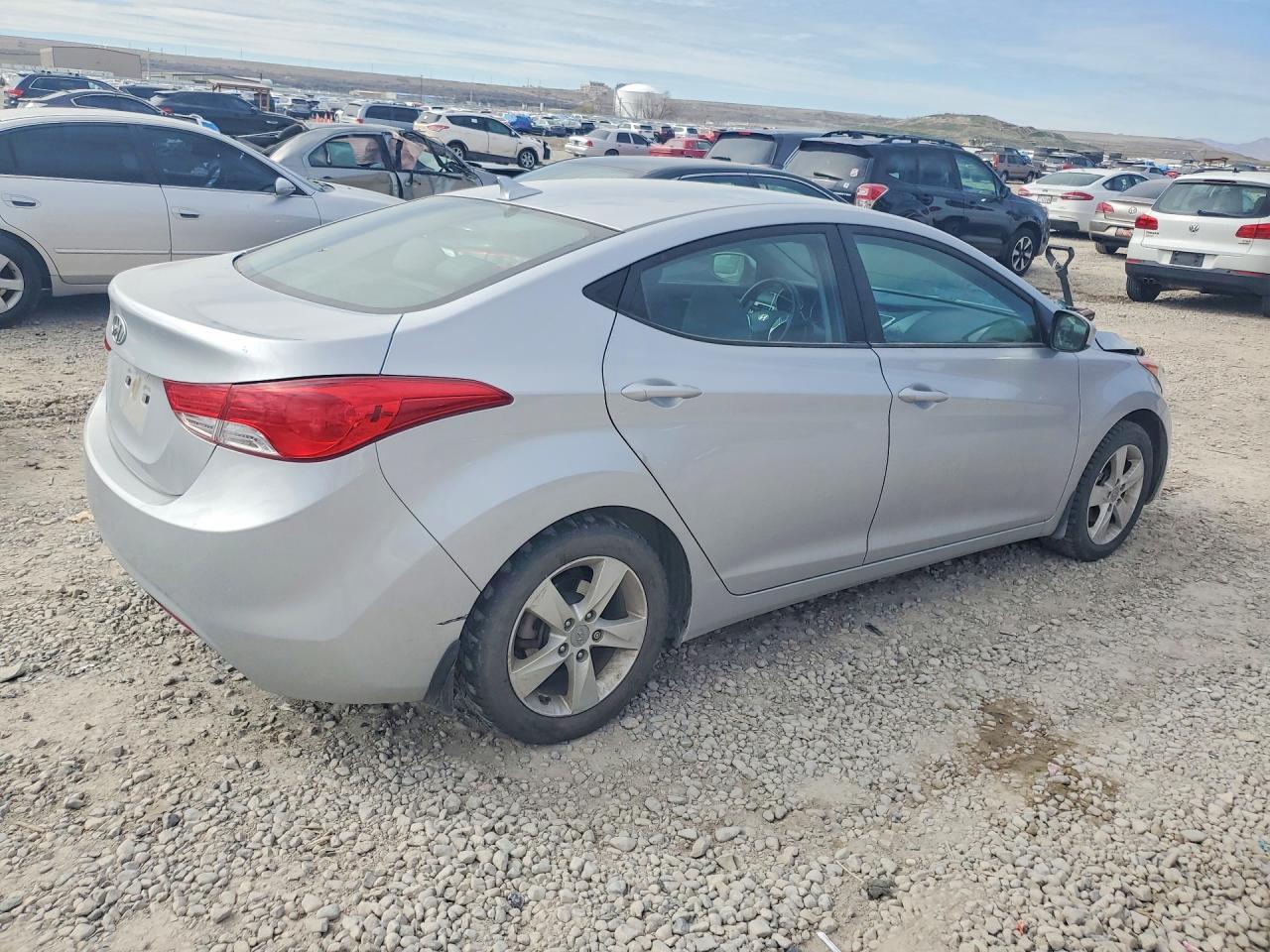 2012 HYUNDAI ELANTRA GLS photo 3