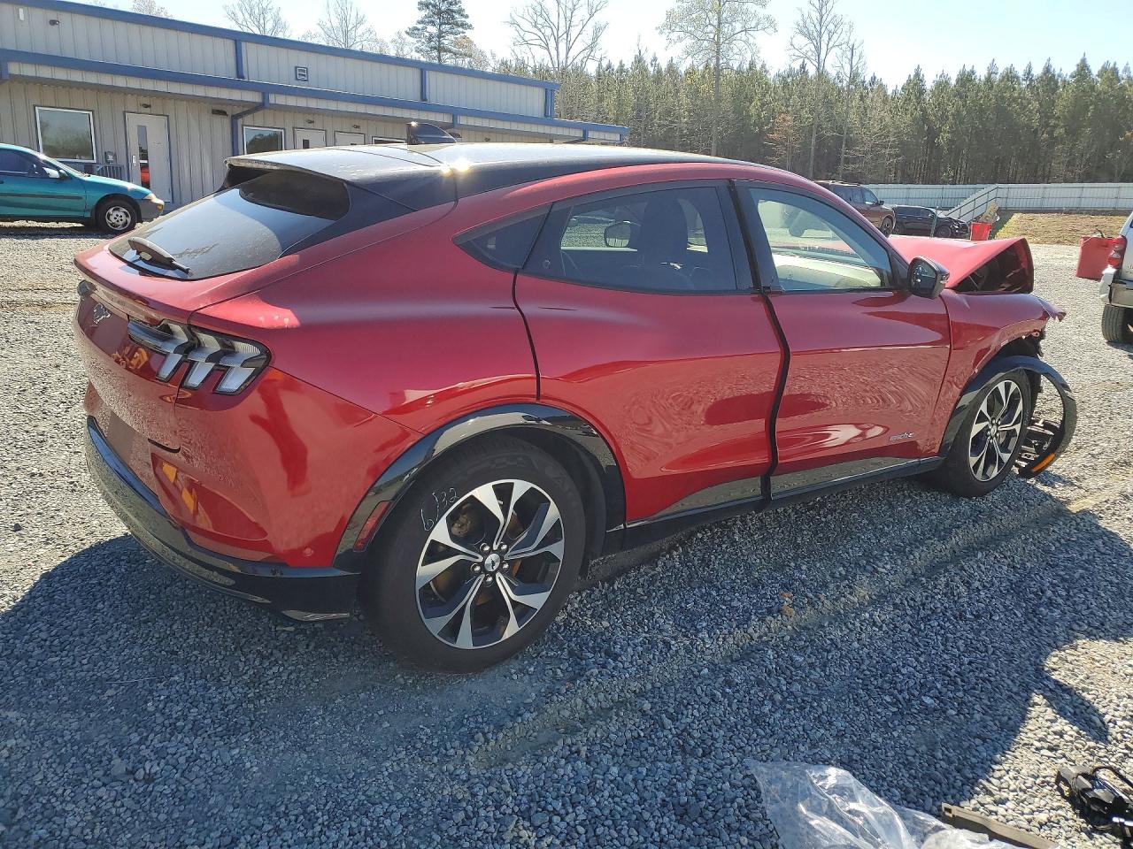 2022 FORD MUSTANG MACH-E PREMIUM photo 3