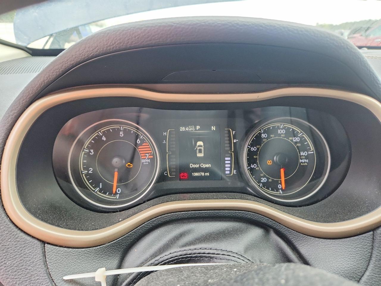 2018 JEEP CHEROKEE LATITUDE photo 9
