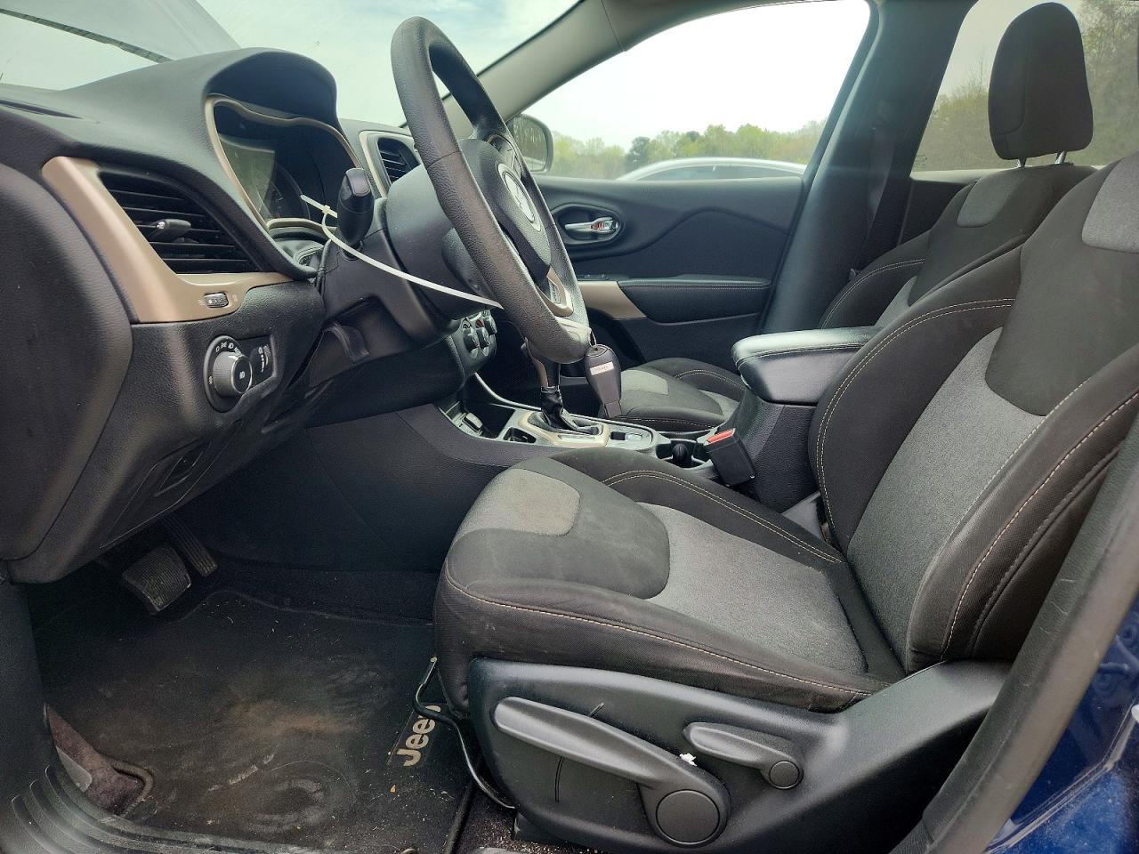 2018 JEEP CHEROKEE LATITUDE photo 7