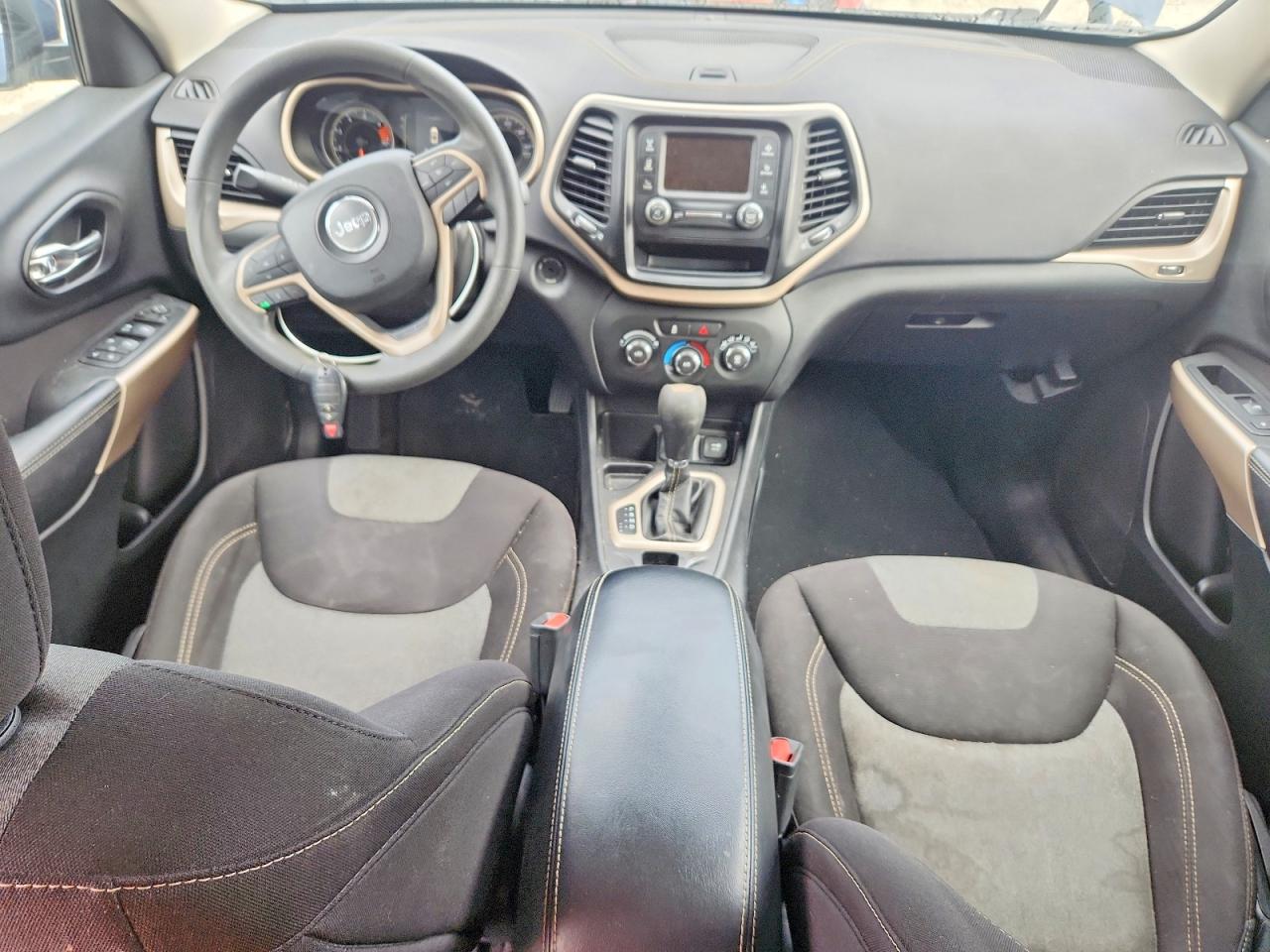2018 JEEP CHEROKEE LATITUDE photo 8
