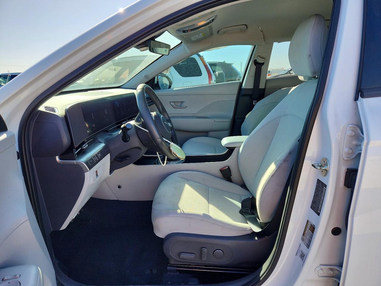 2024 HYUNDAI KONA SEL photo 13
