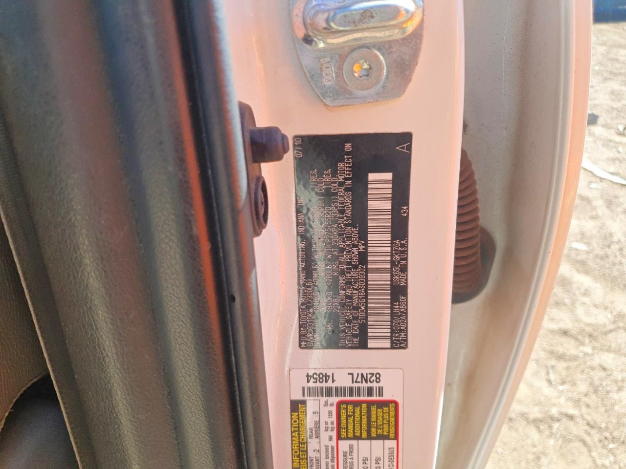 2010 TOYOTA SEQUOIA PLATINUM photo 13