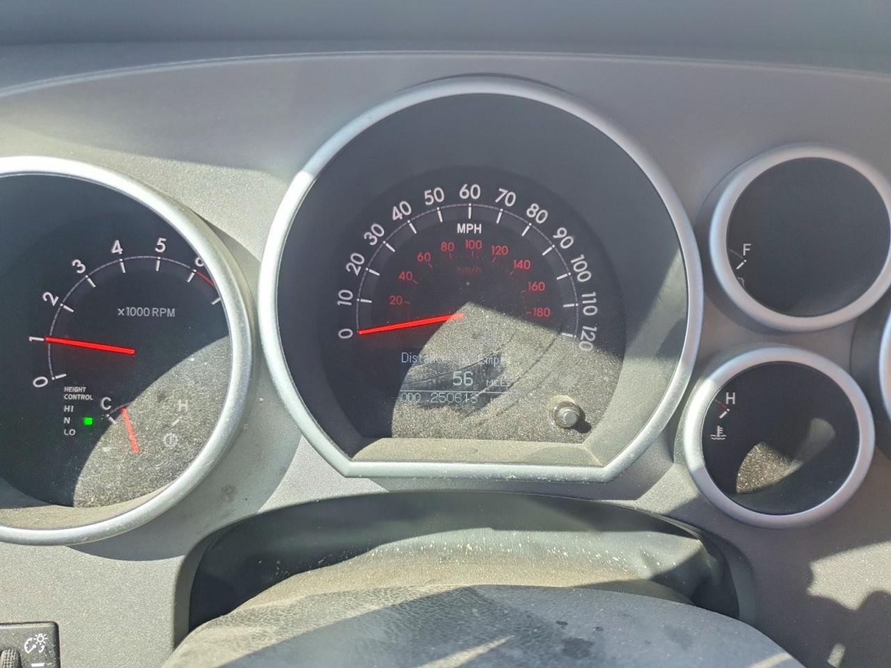 2010 TOYOTA SEQUOIA PLATINUM photo 9