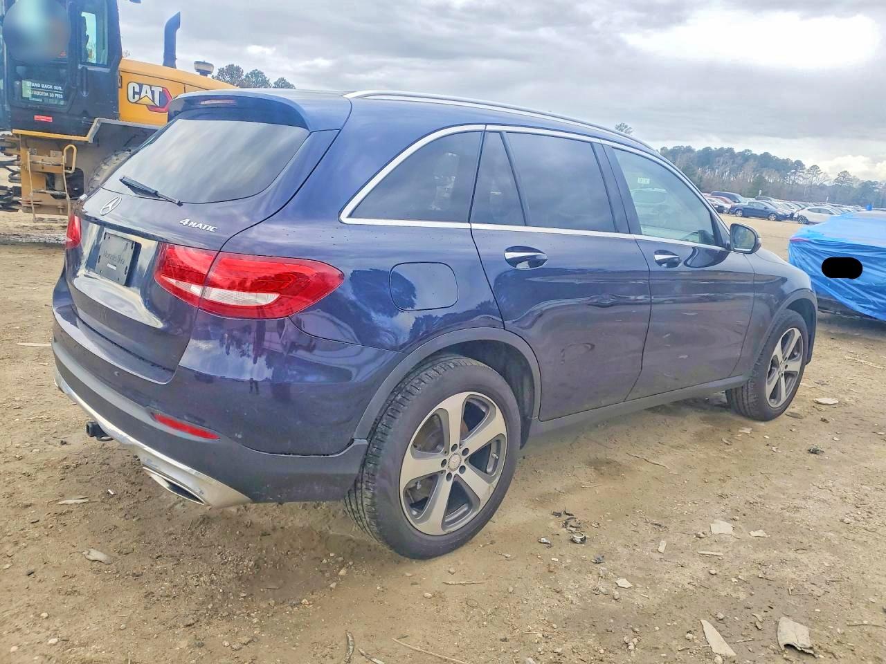 2016 MERCEDES-BENZ GLC 300 4MATIC photo 3