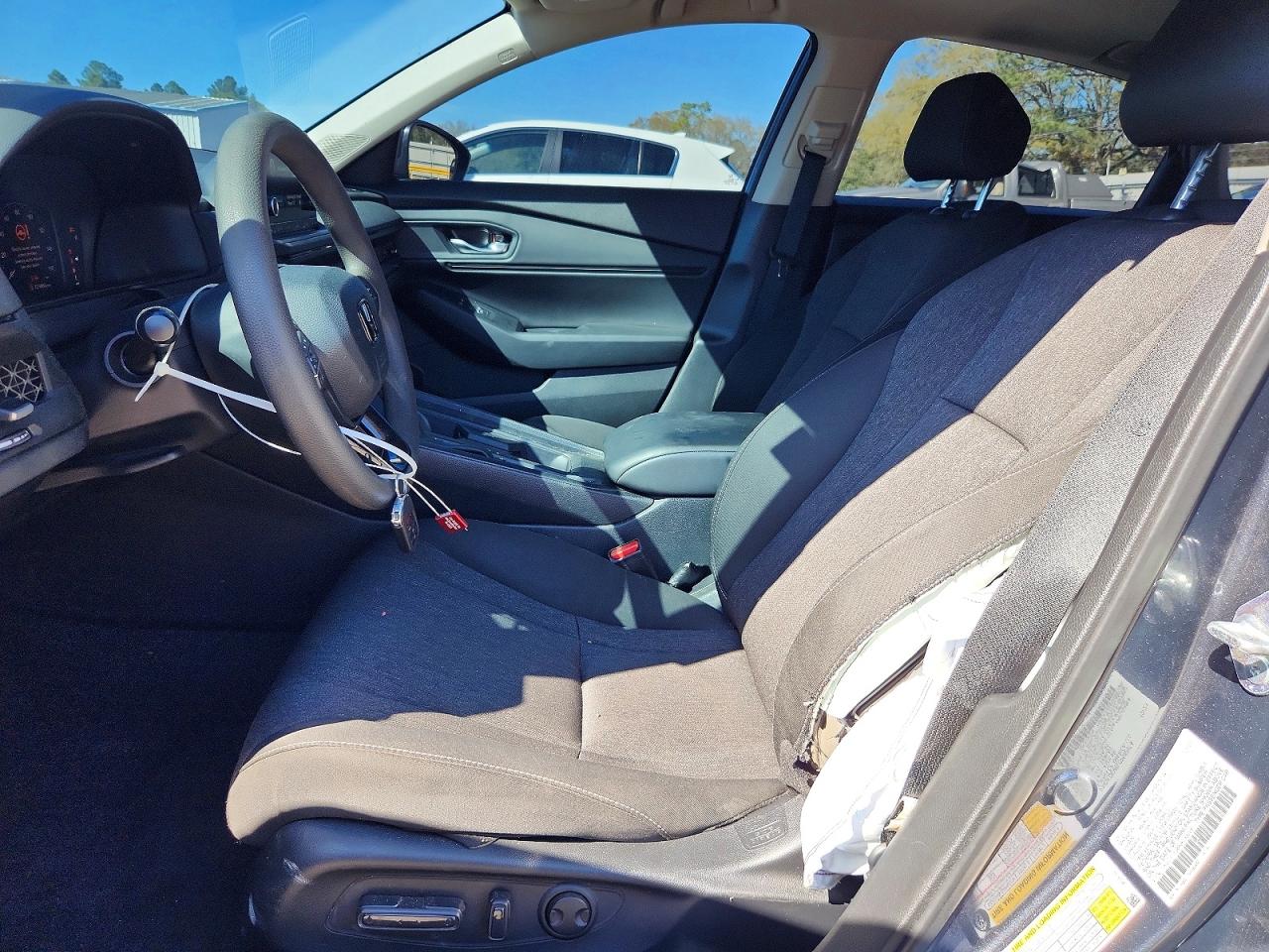 2024 HONDA ACCORD EX photo 19