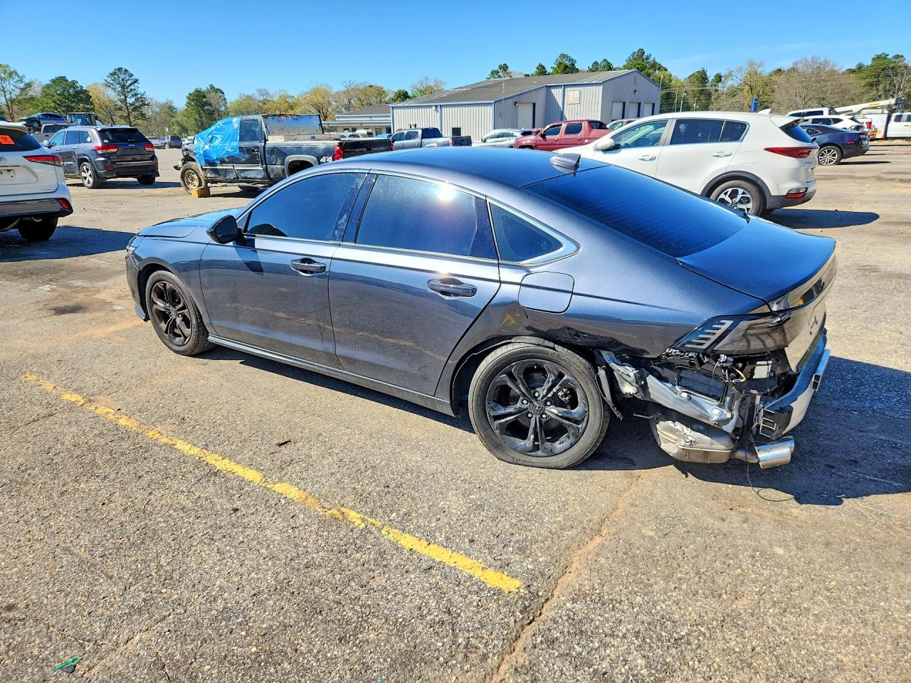 2024 HONDA ACCORD EX photo 4