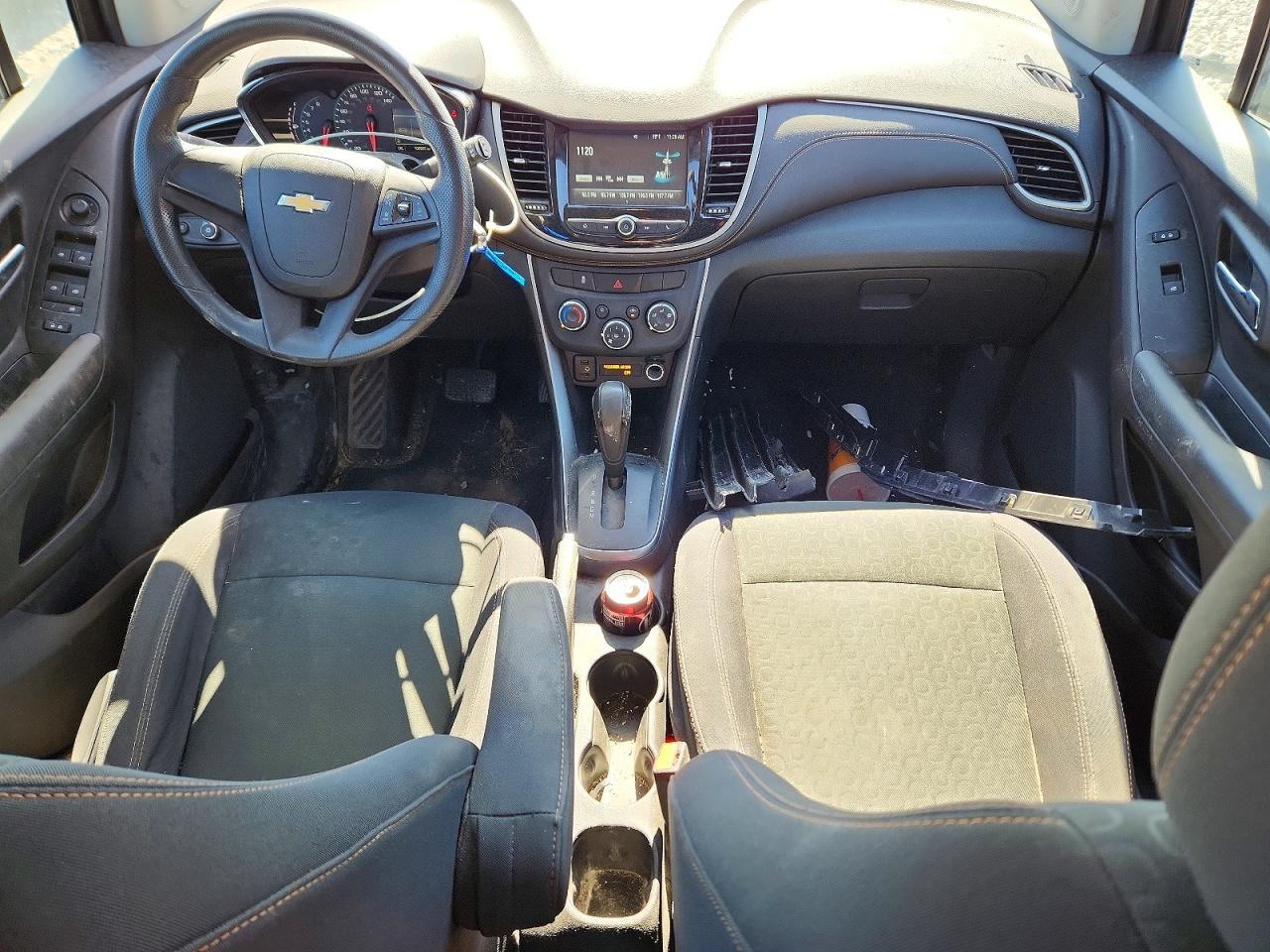 2017 CHEVROLET TRAX LS photo 8