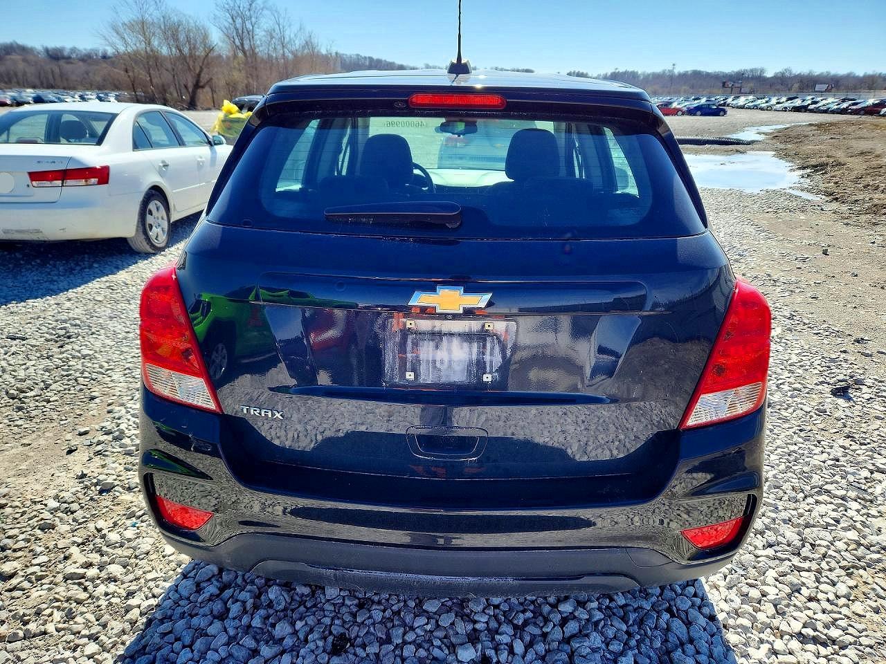 2017 CHEVROLET TRAX LS photo 6