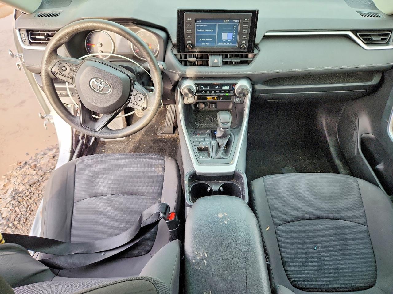 2019 TOYOTA RAV4 LE photo 8