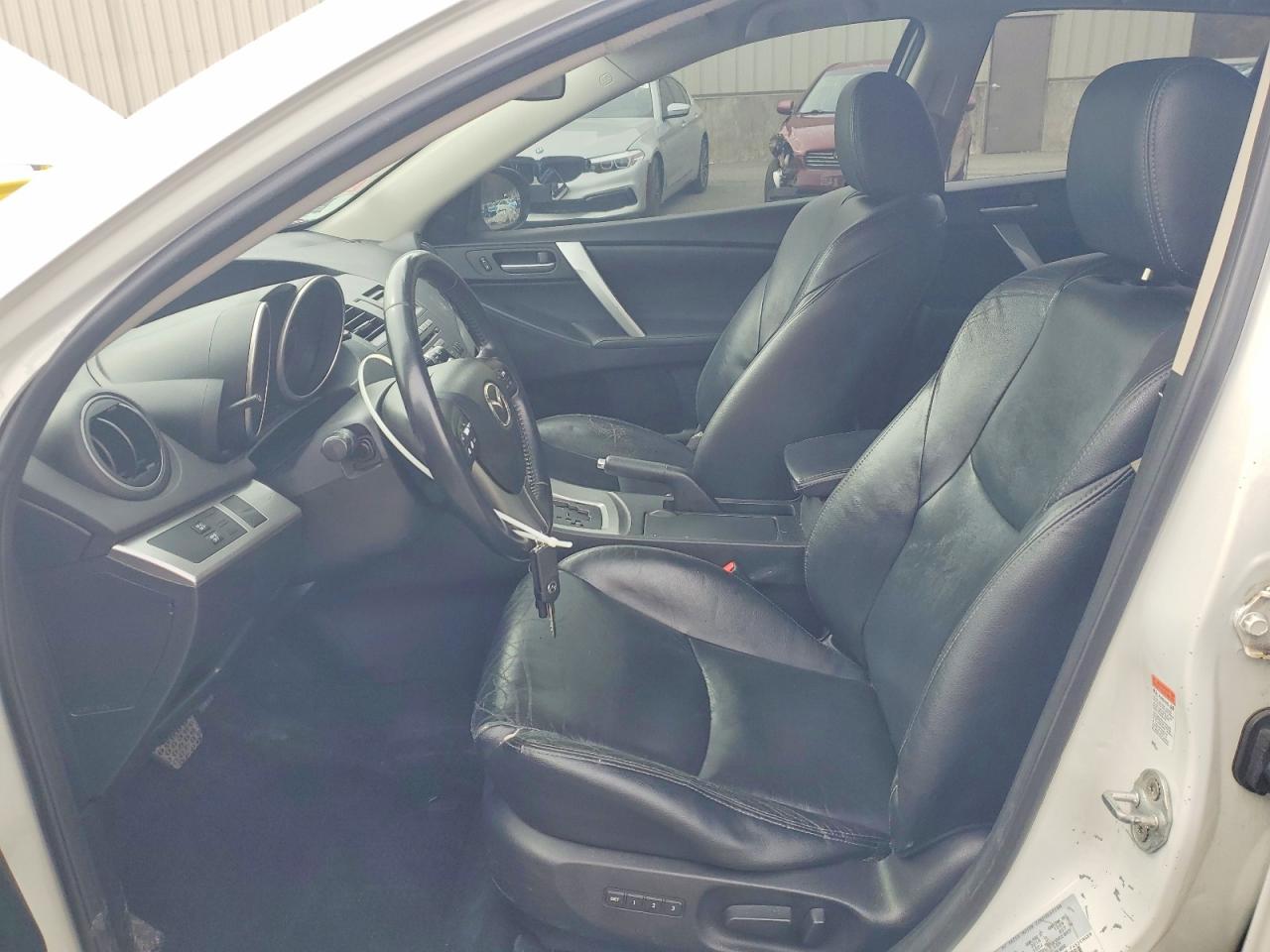 2010 MAZDA 3 S photo 13