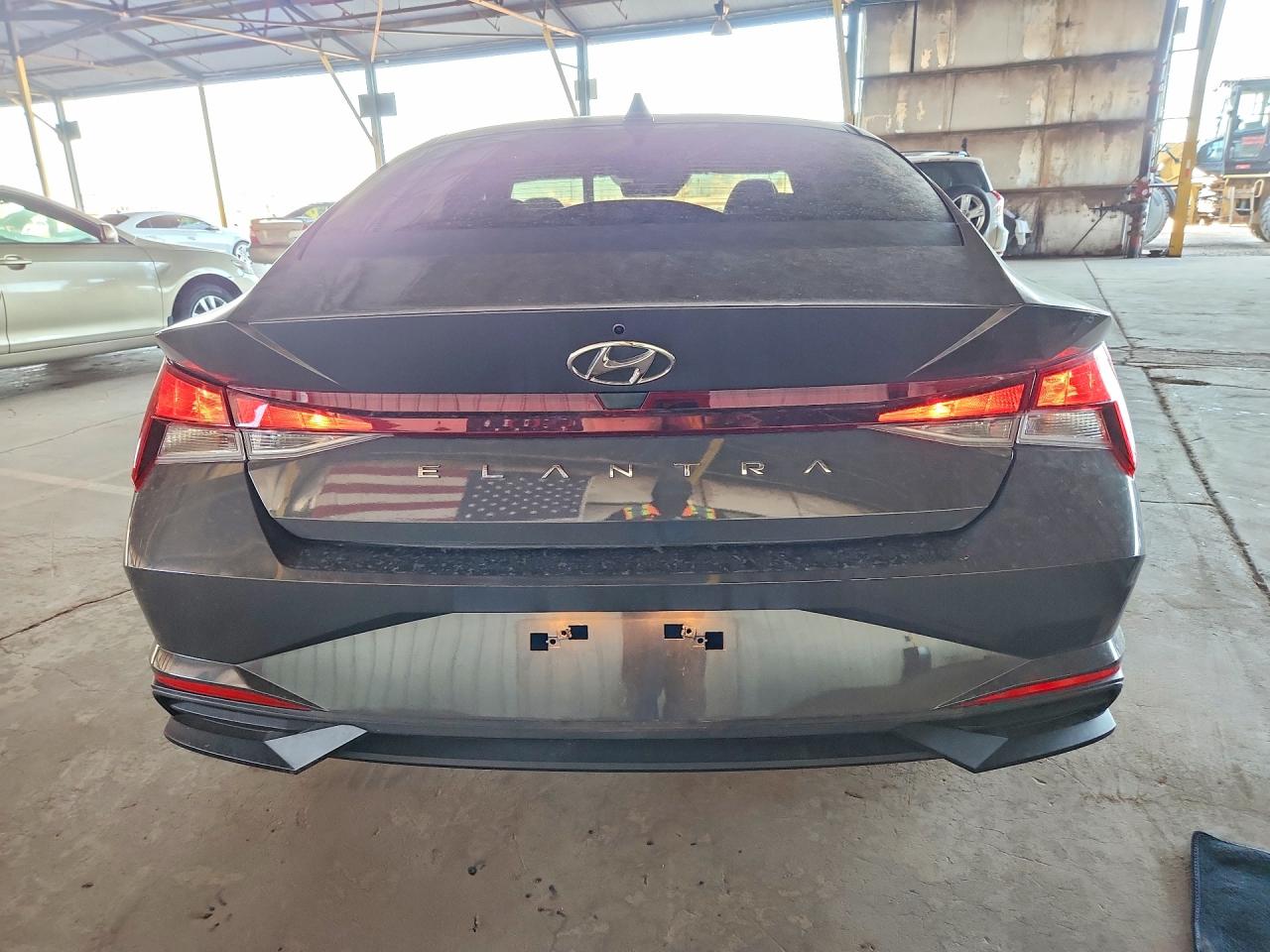2023 HYUNDAI ELANTRA SE photo 6