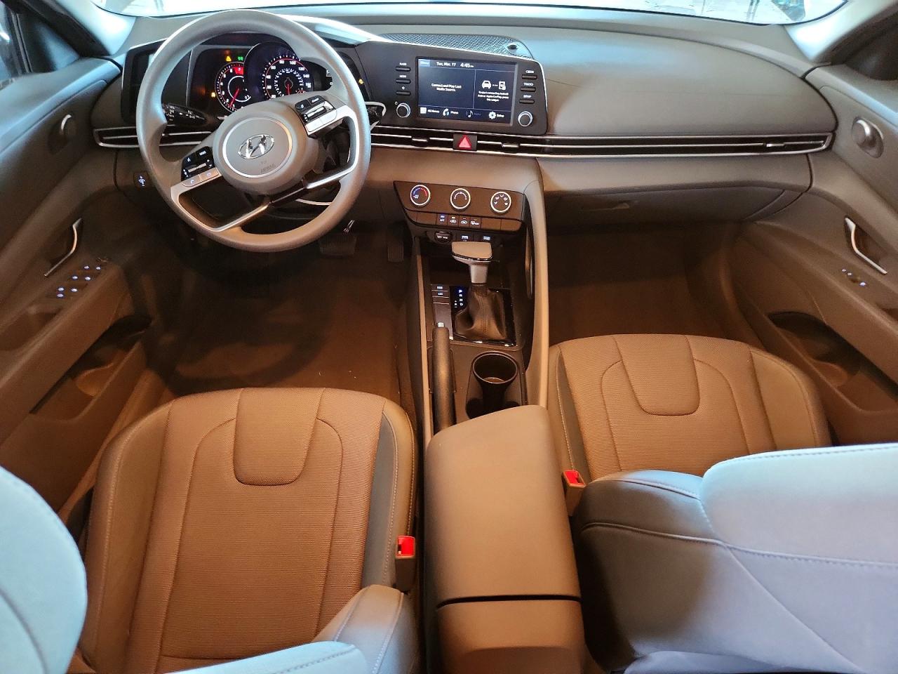 2023 HYUNDAI ELANTRA SE photo 8