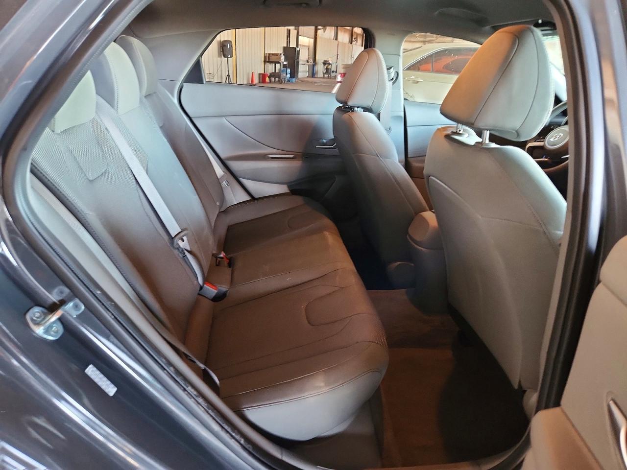 2023 HYUNDAI ELANTRA SE photo 10