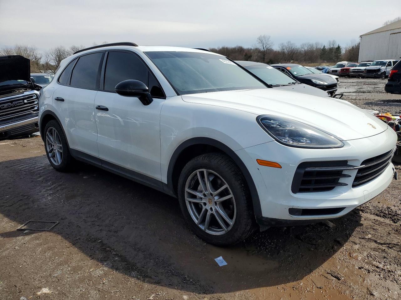 2019 PORSCHE CAYENNE photo 10