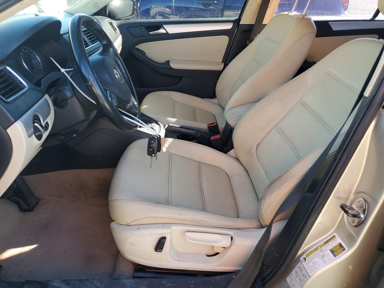 2013 VOLKSWAGEN JETTA SE photo 7