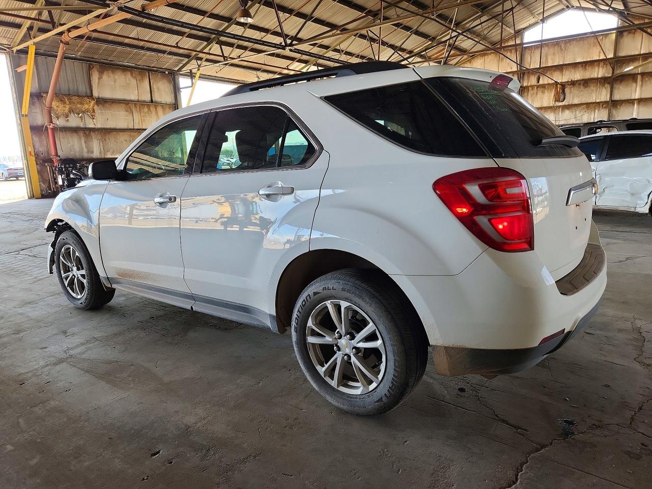 2016 CHEVROLET EQUINOX LT photo 2