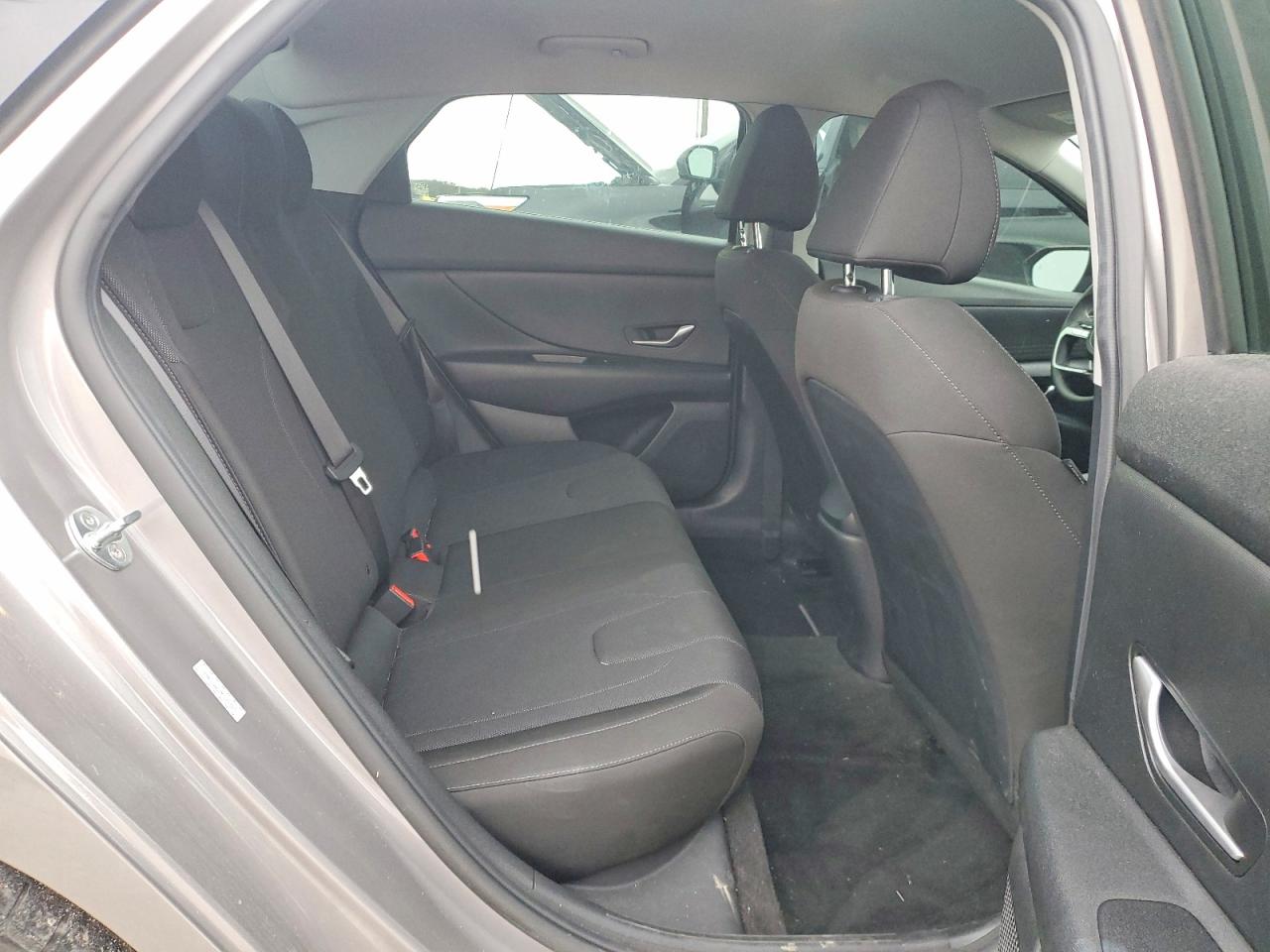 2021 HYUNDAI ELANTRA SE photo 10